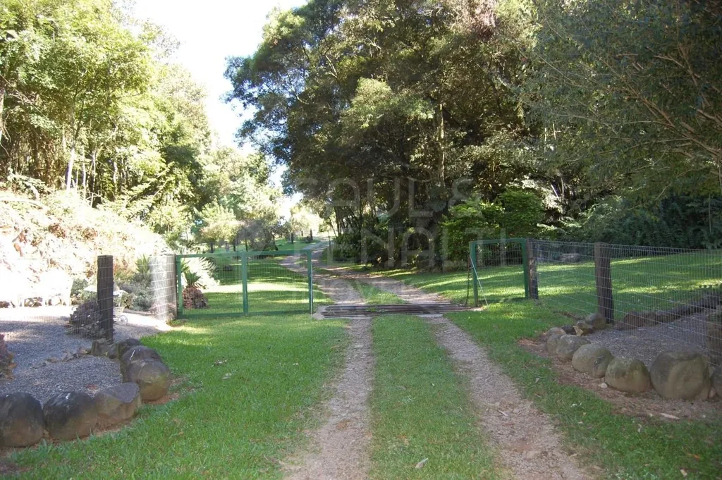Sítio/Chácara em Agro-Industrial, Santa Maria